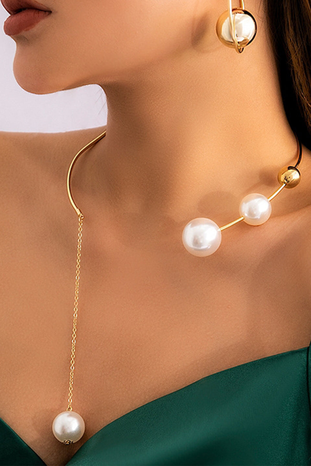 Pearl Decor Necklace