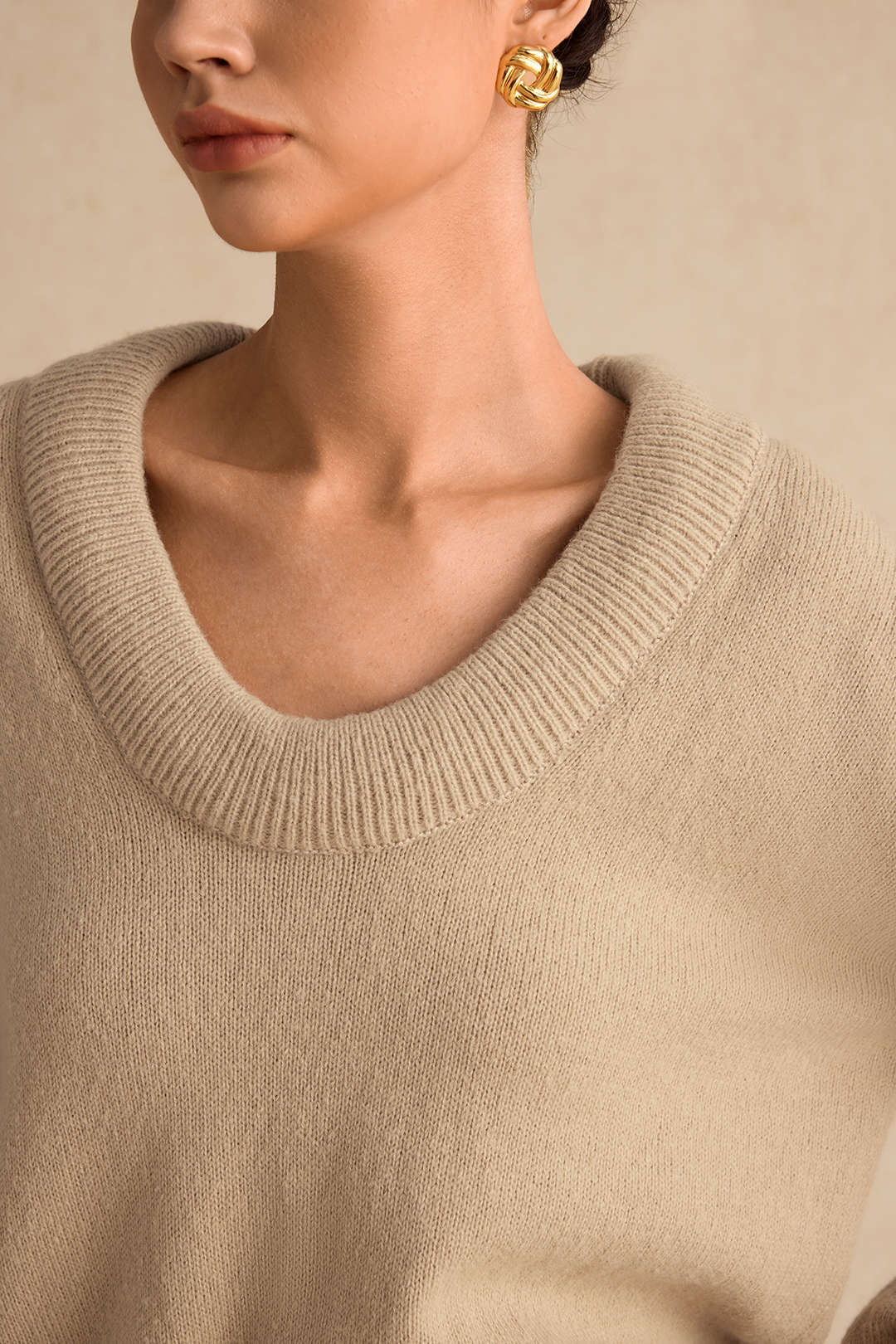 Sweater V-Neck Long-Sleeve Top