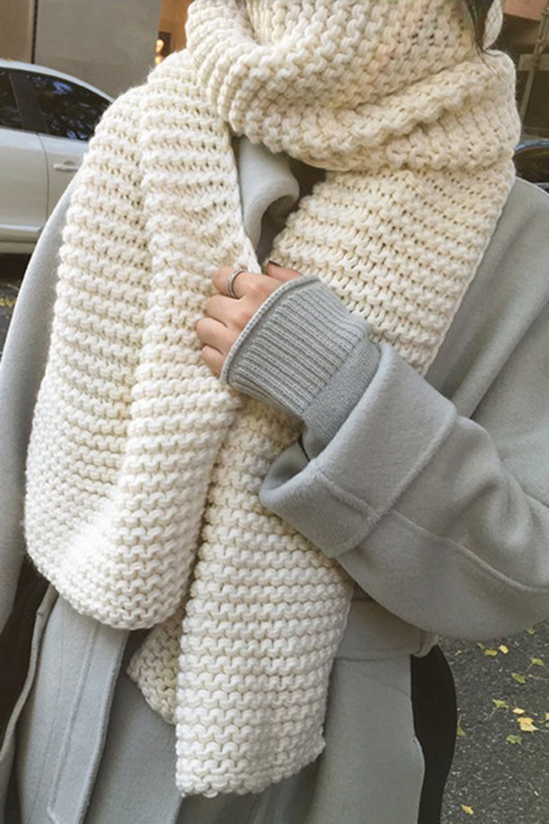 Solid Knitted Warp Scarf