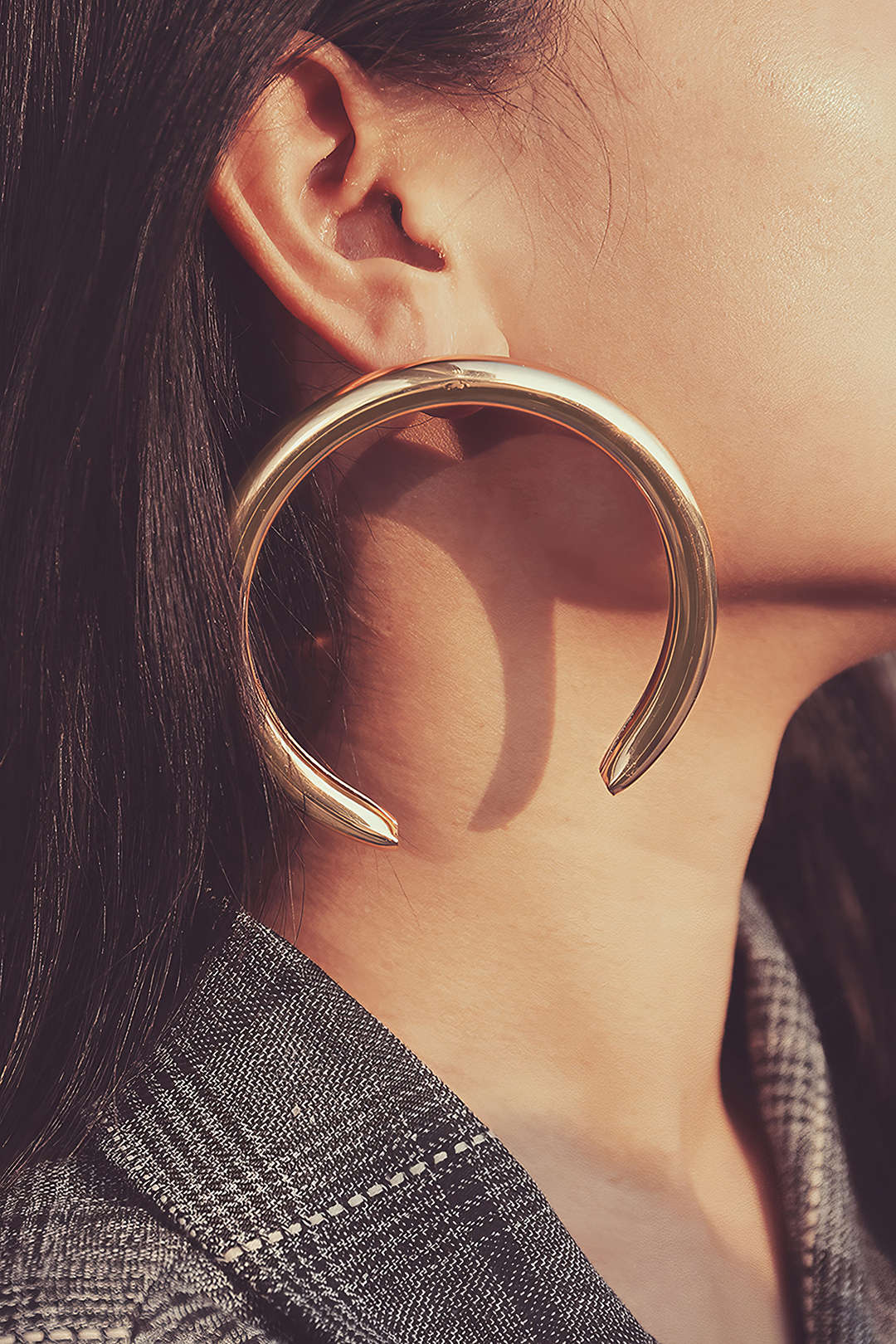 Metal Exaggerated Geometric Semicircular Earrings