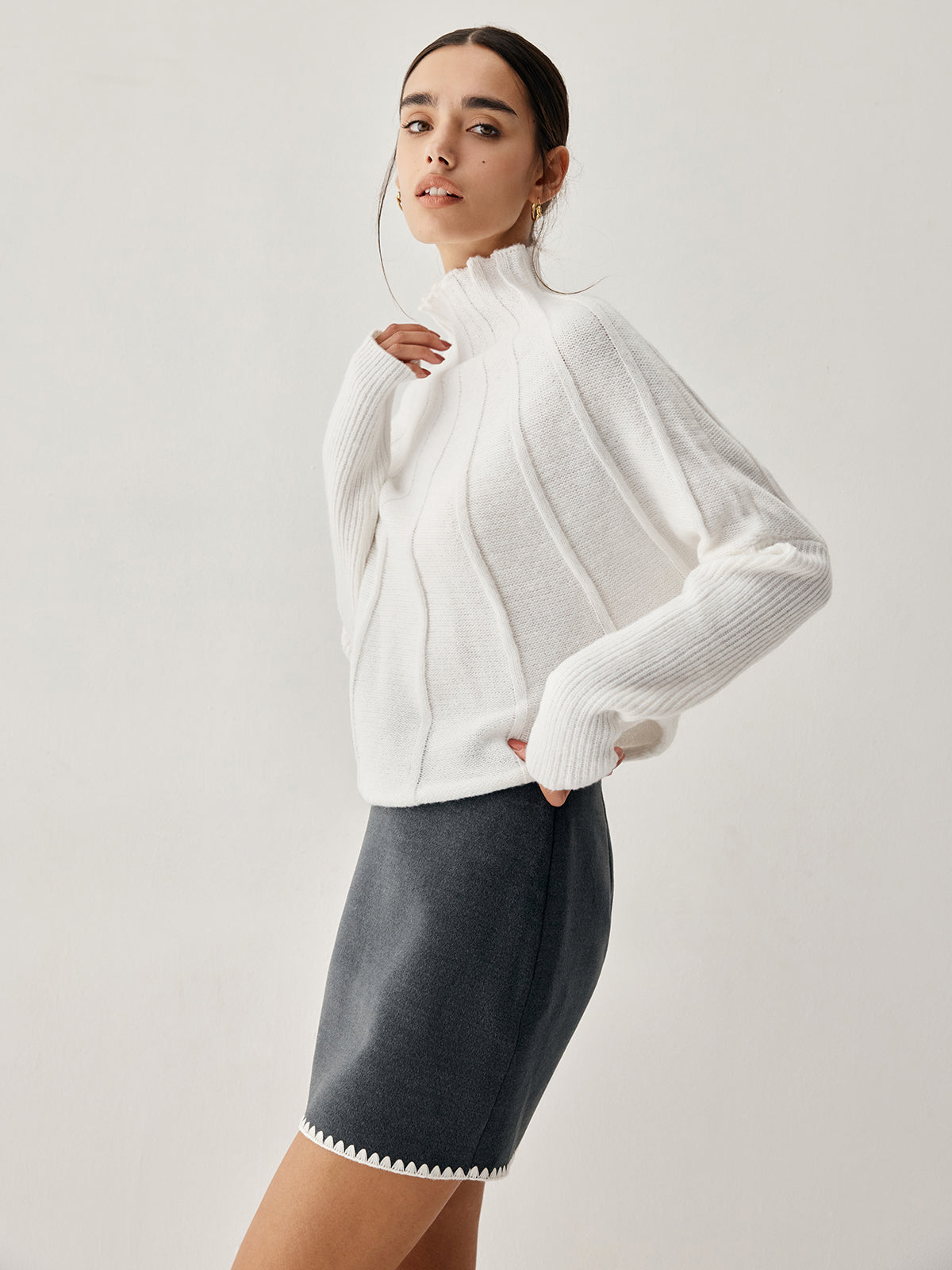 Piping Mock Neck Long Sleeve Knit Top