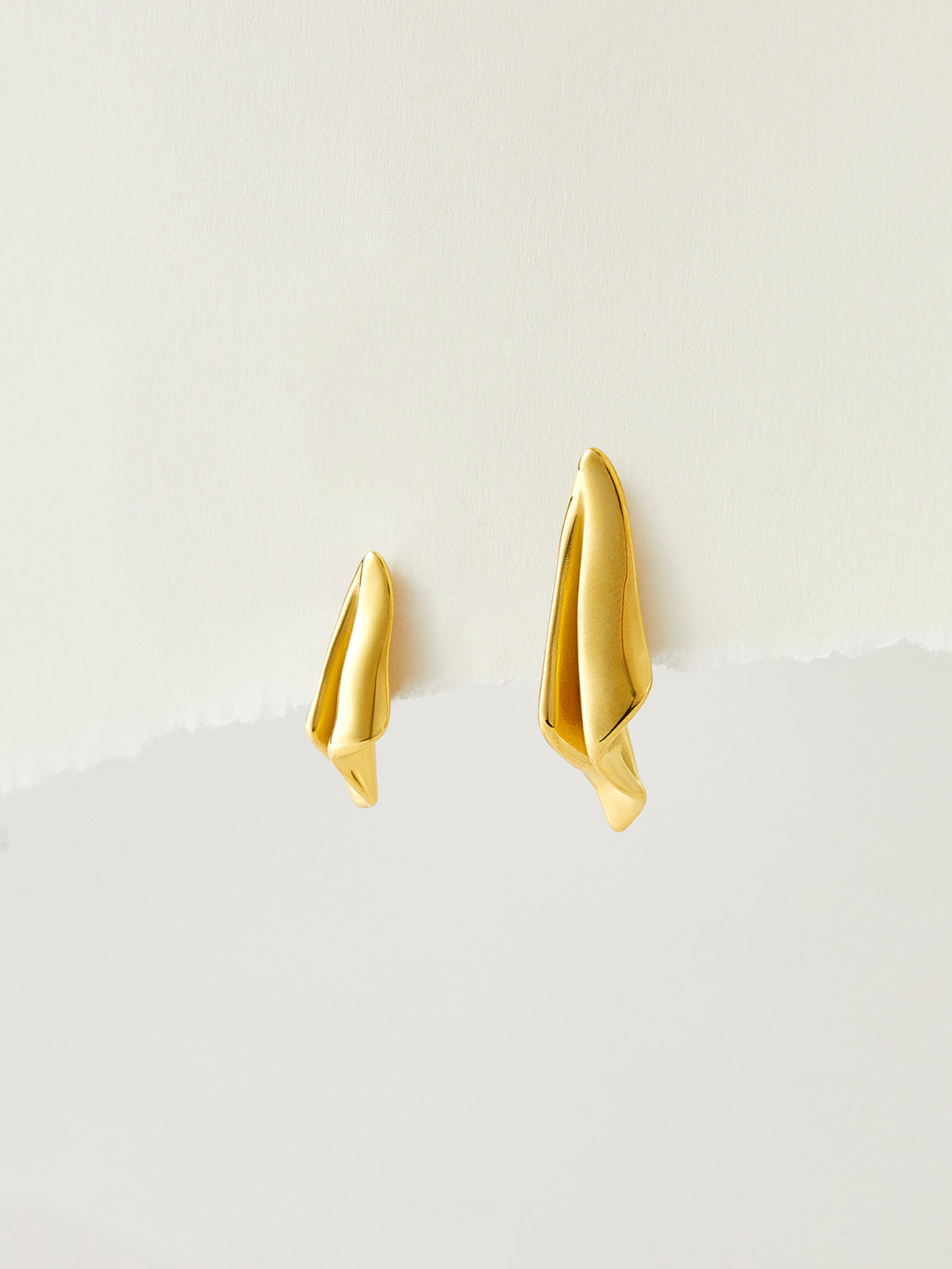 Asymmetric Paper Airplane Pleated Earrings