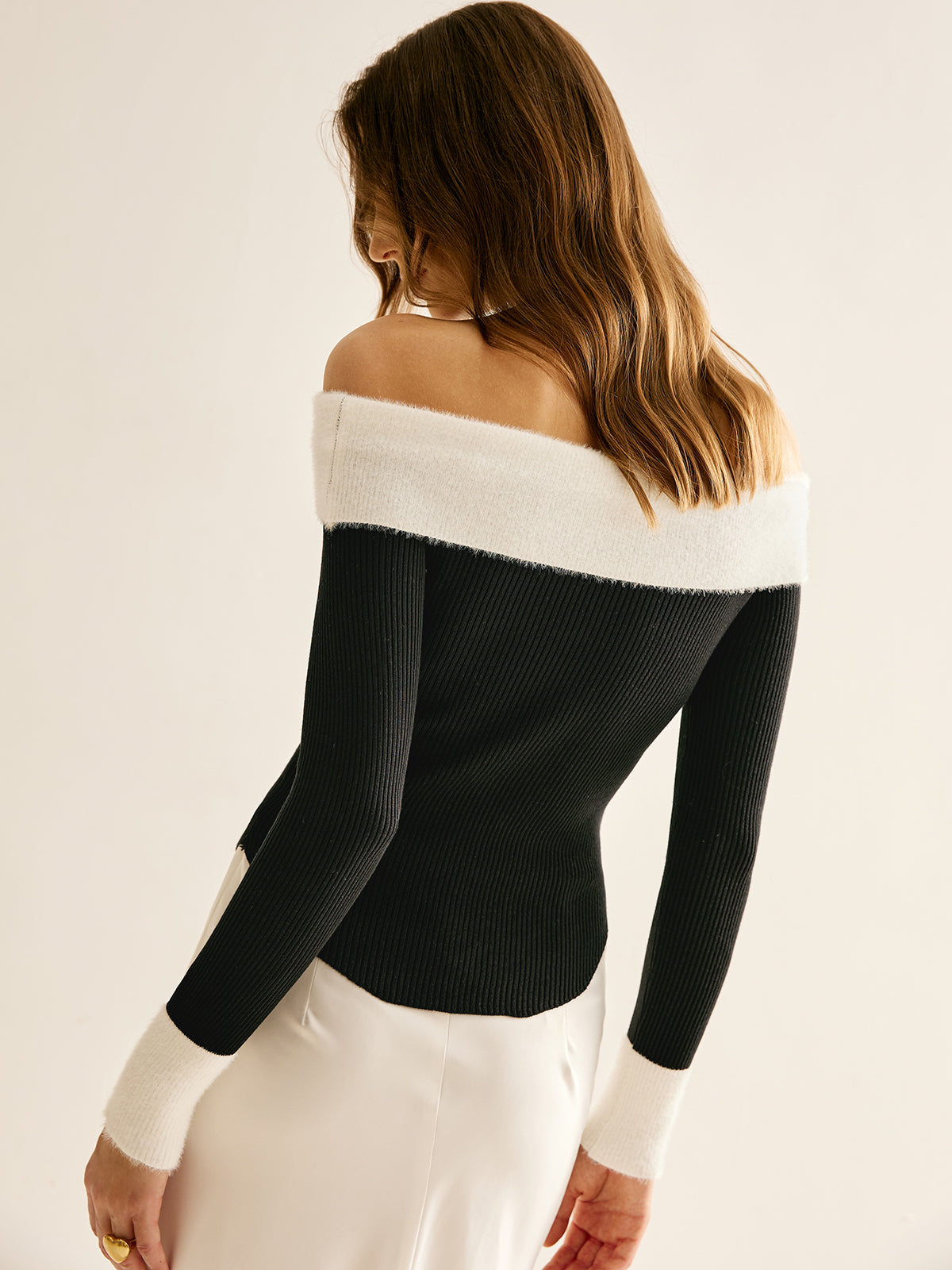 Off-Shoulder Color Block Knit Top