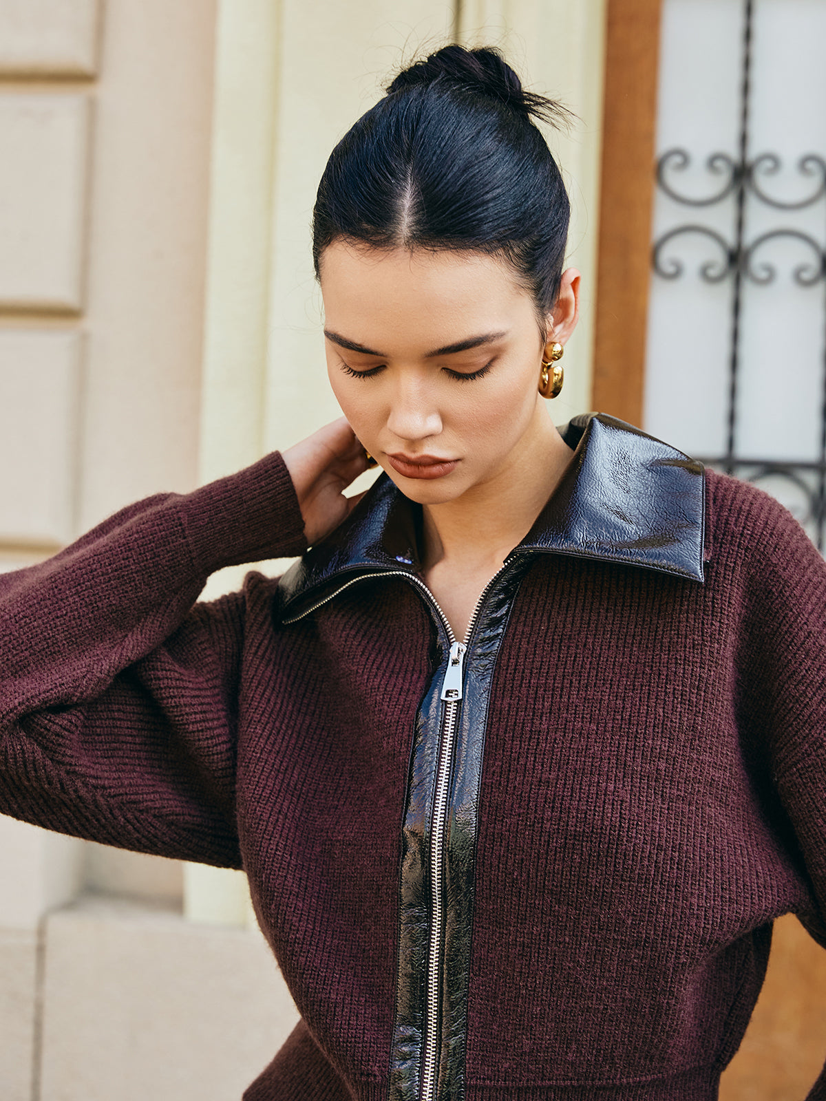 Color Block Zipper Knit Top