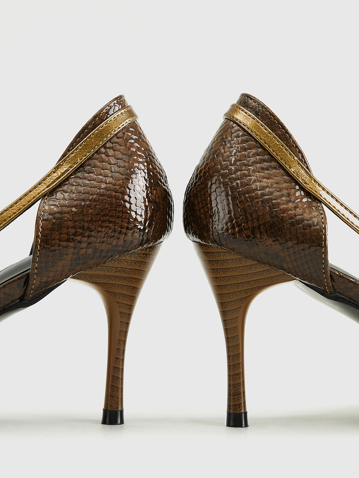 Snakeskin Printed Buckle Pumps