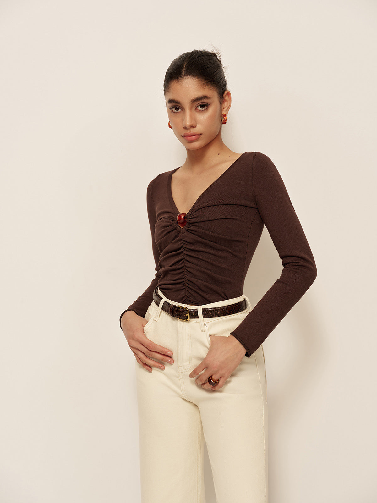 V-Neck Cutout Pleated Slim Knit Top