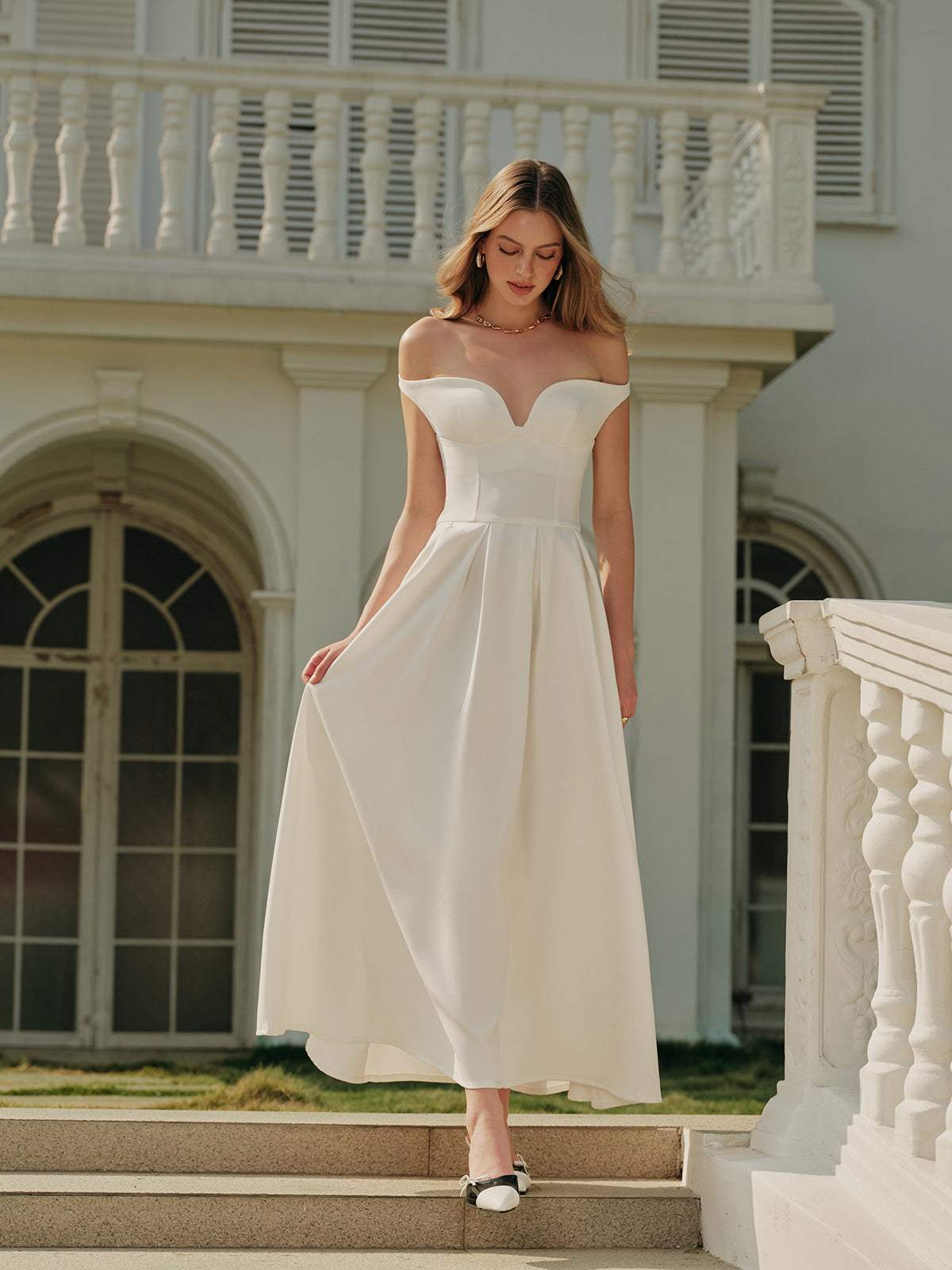 Off-Shoulder Sweetheart Pleated Dress