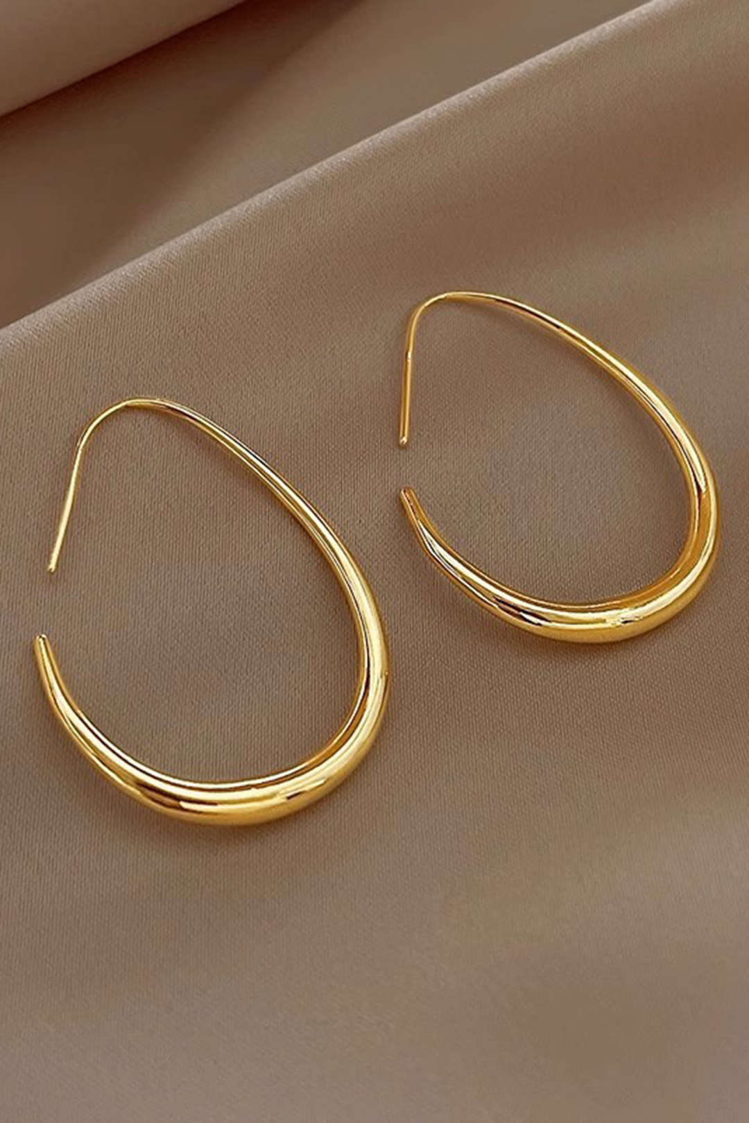 Metal Oval Earrings