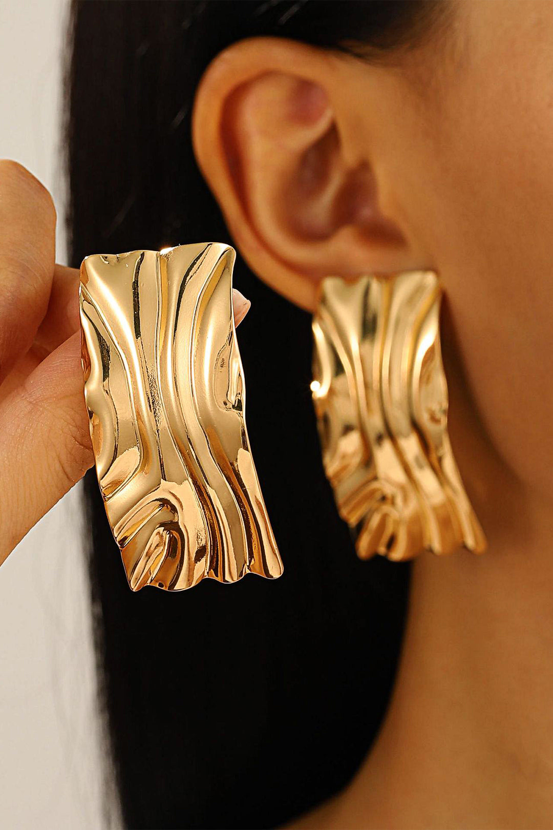 Geometric Exaggerated Glossy Ruched Earrings